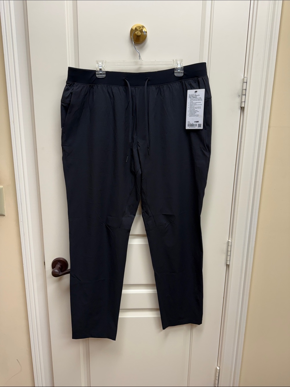 lululemon athletica Men's Black Lightweight Joggers